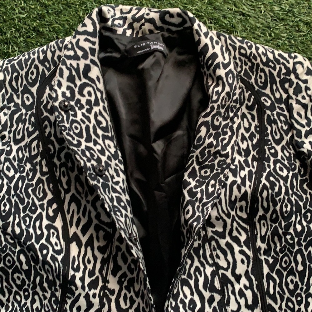 ❤️🔥Elie Tahari blazer ❤️🔥 - Picture 7 of 10